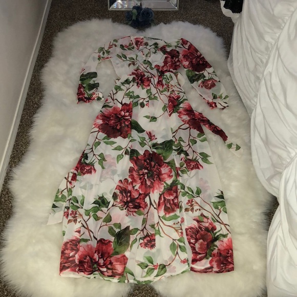 Fashion Nova Dresses & Skirts - Floral Spring/ Summer Dress